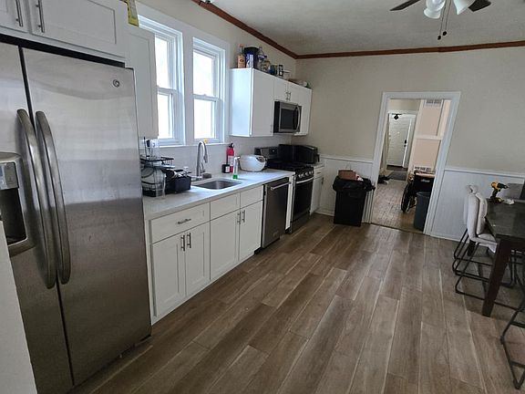 2nd image of 131 London Ave