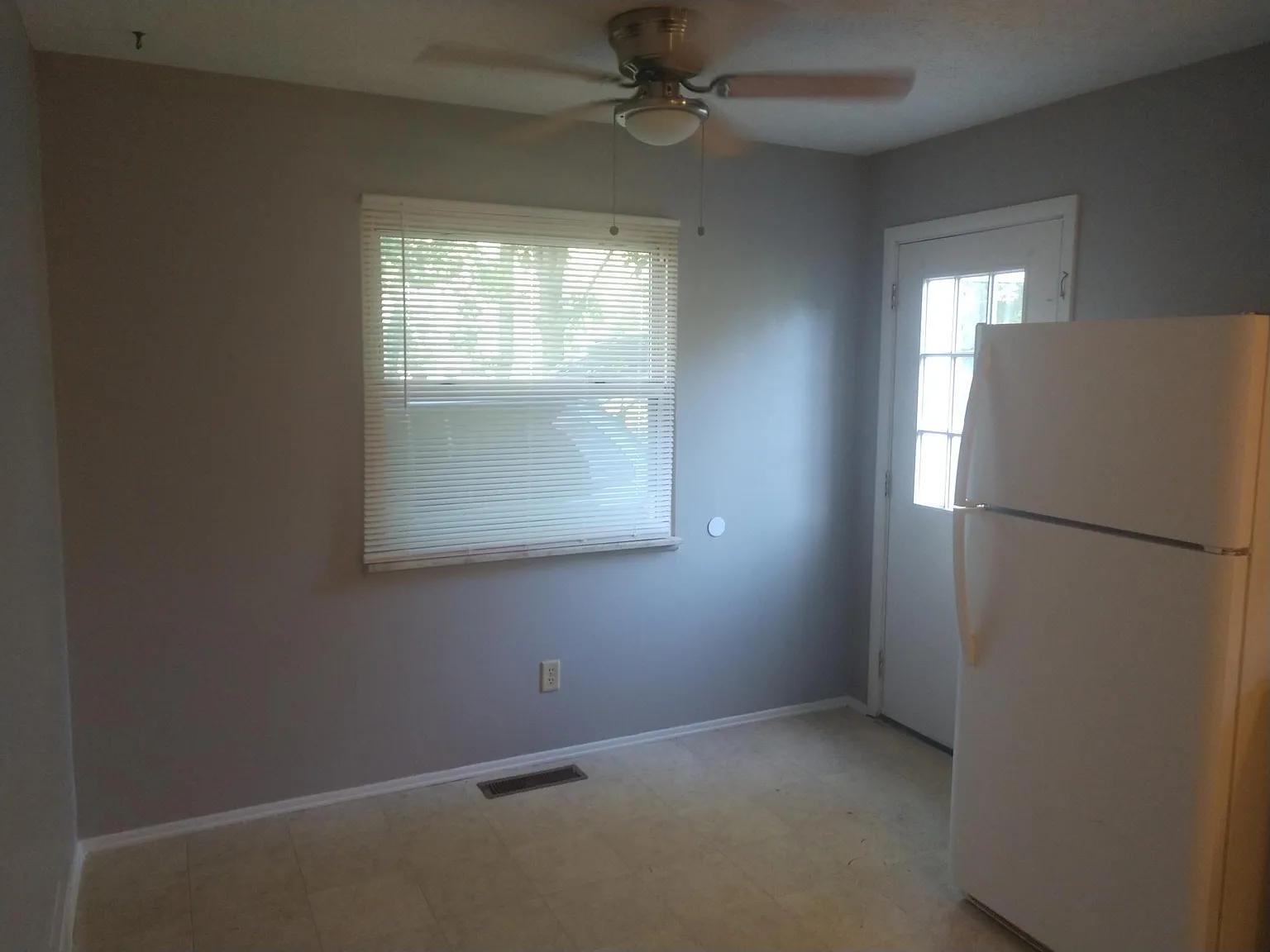 2 bed, 999 sqft, $1,150 — Photo 3