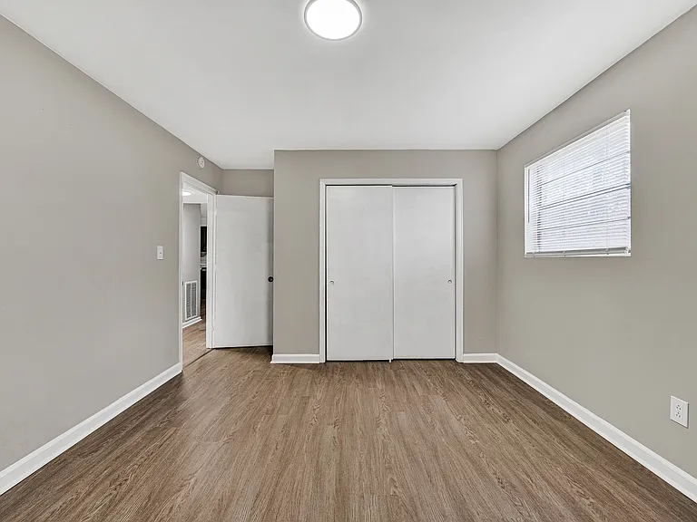 Flats at Glade Creek — Photo 11
