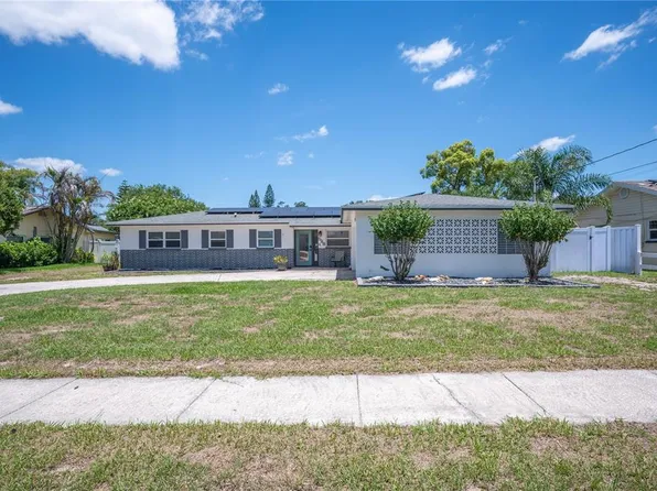 528 S Larry Cir, Brandon, FL 33511