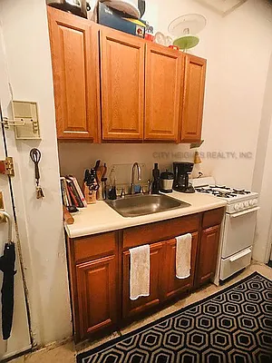 Rented by City Heights Realty | media 38