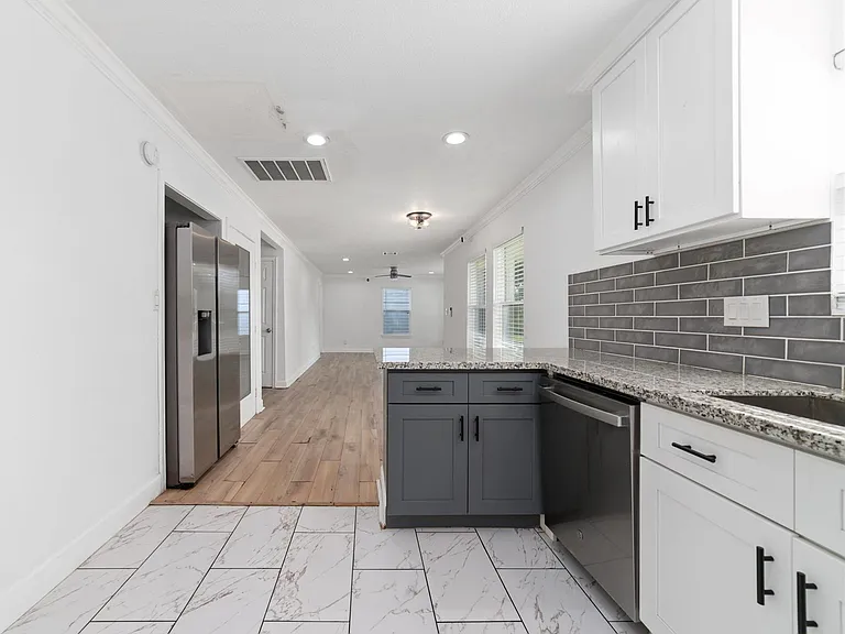 7125 Conley St — Photo 10