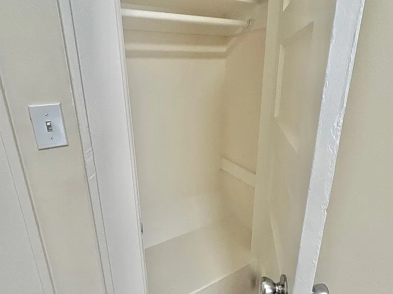 closet in flex room / office / 3rd bedroom