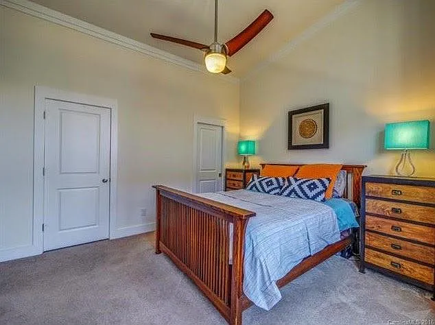 2944 Textile Way — Photo 19