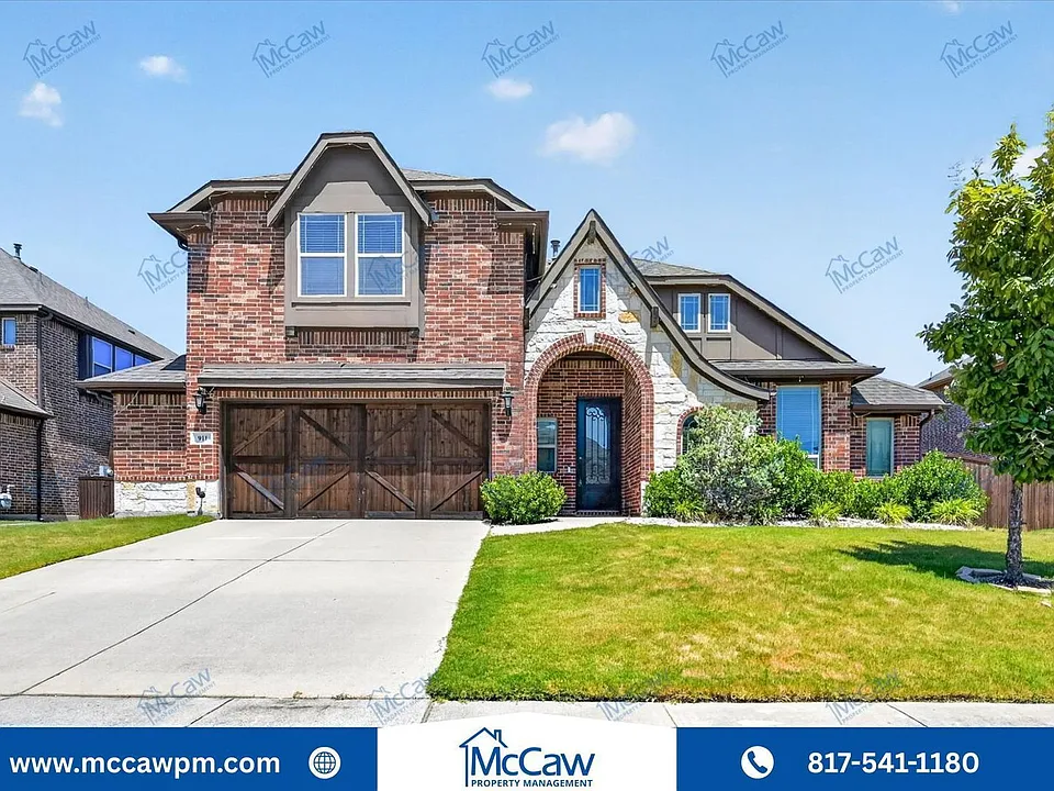 911 Birchwood Dr