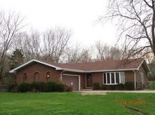 6N275 County Farm Rd, Bartlett, IL 60133