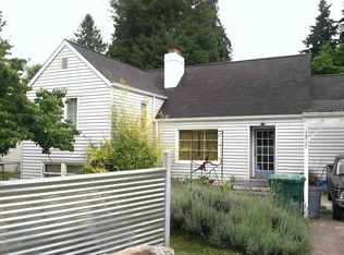 1917 NE 110th St, Seattle, WA 98146