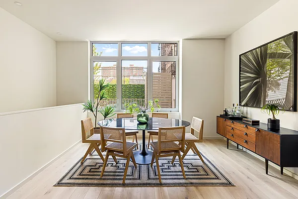 Dining area, photo 1