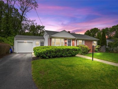 156 Davis Ave, Cranston, RI, 02910