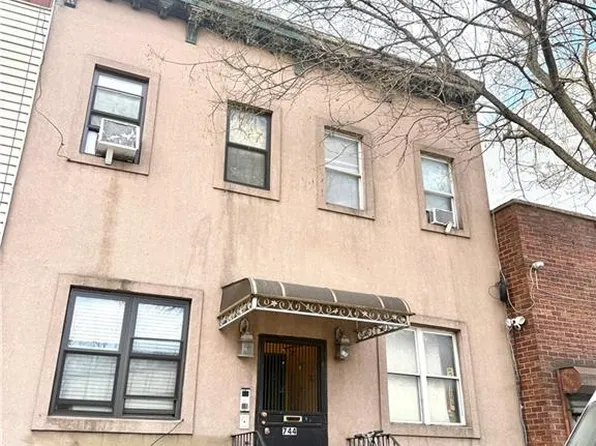 744 39th St, Brooklyn, NY 11232