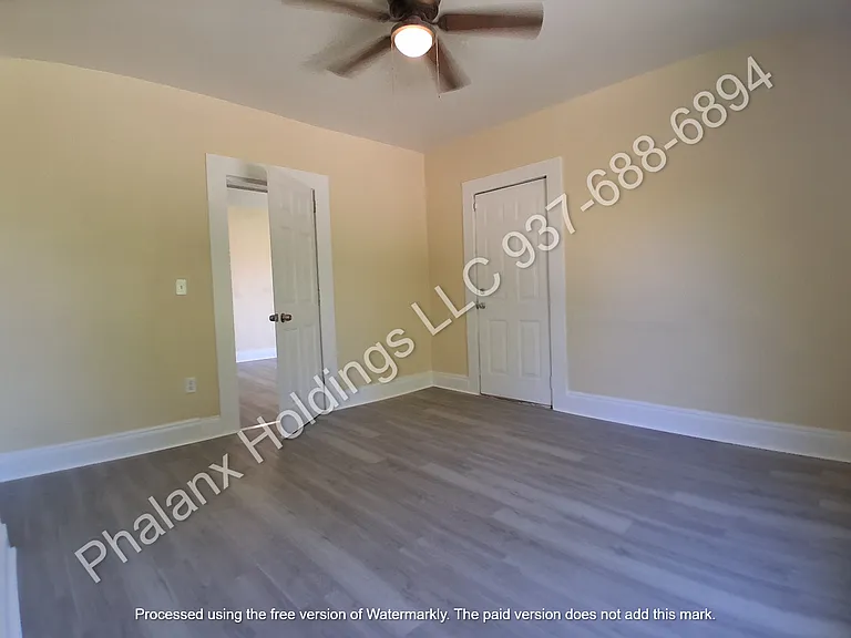 420 Glenn Ave — Photo 2