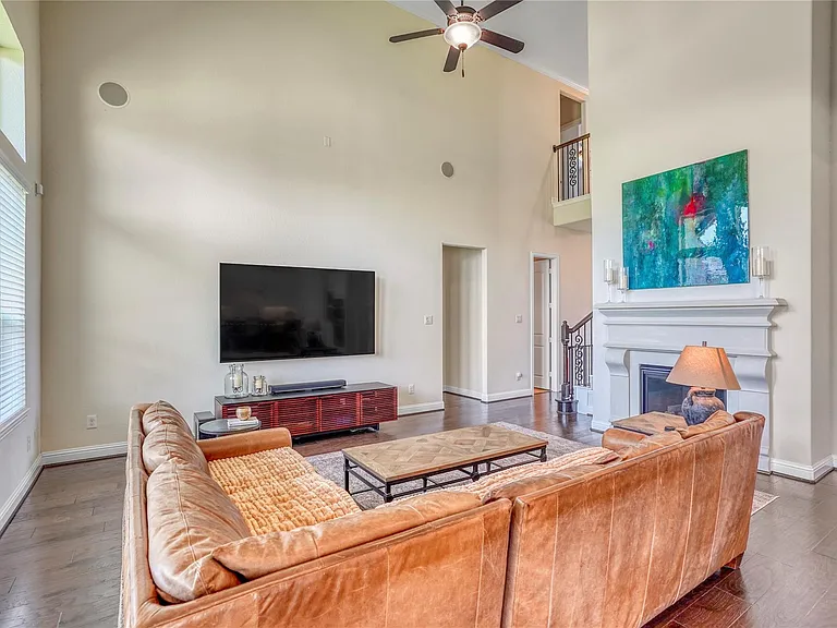6318 Sunstone Fls — Photo 11