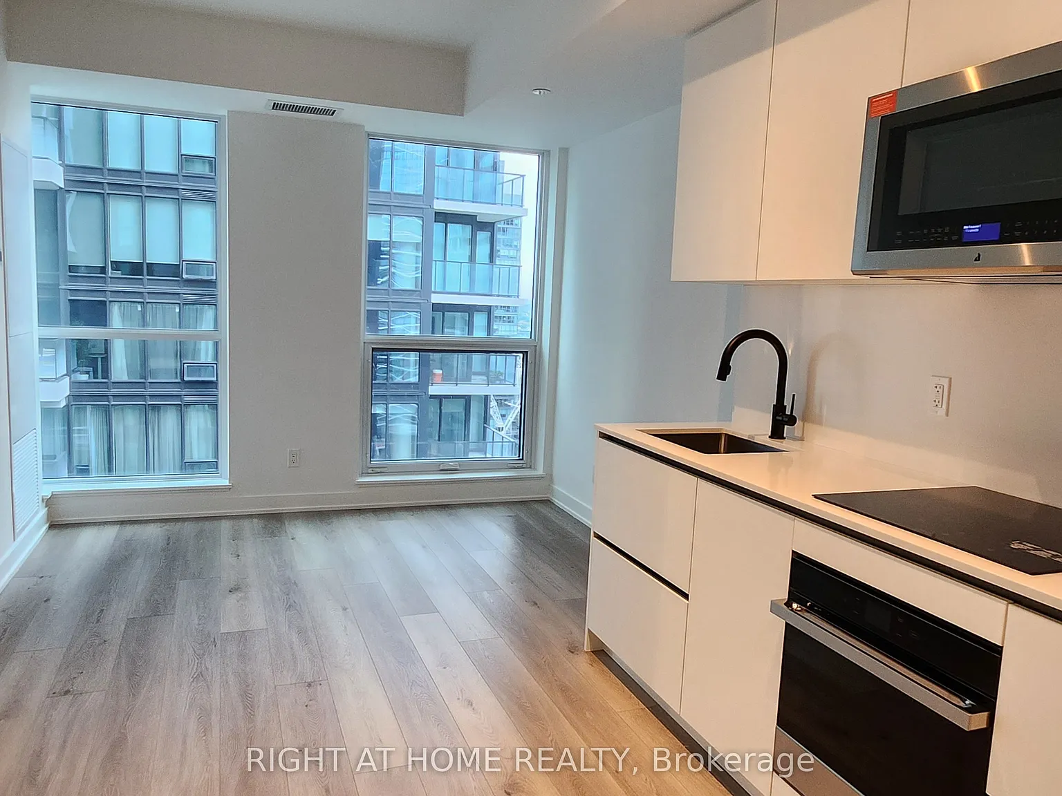 1 bed, $2,350 — Photo 2
