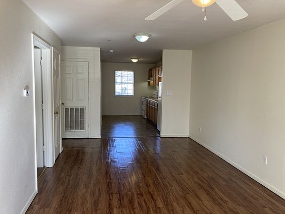 3rd image of 816 N 36th St #102
