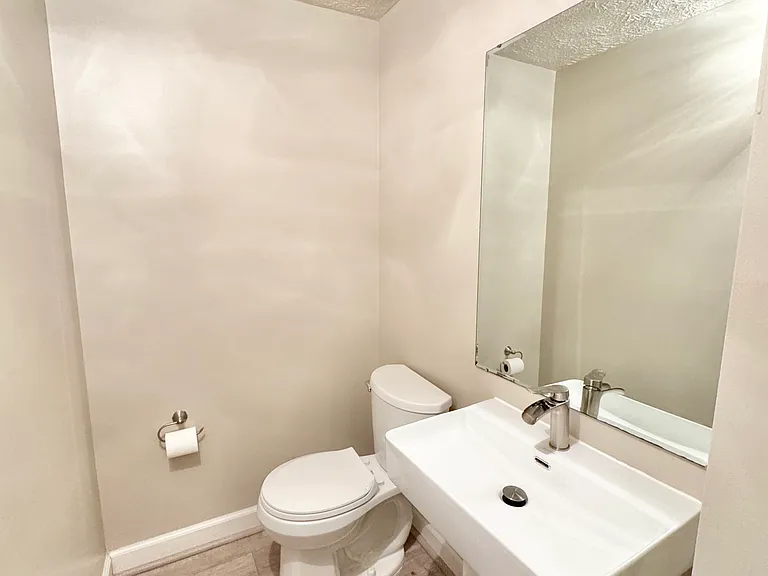 446 Palmspring Dr #C — Photo 8