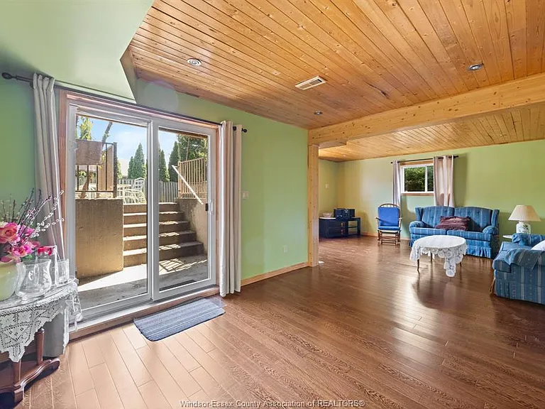 2315 Kevin St — Photo 20