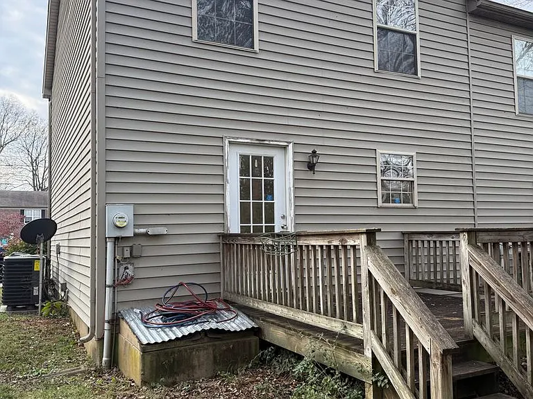 247 E Green St #B — Photo 14