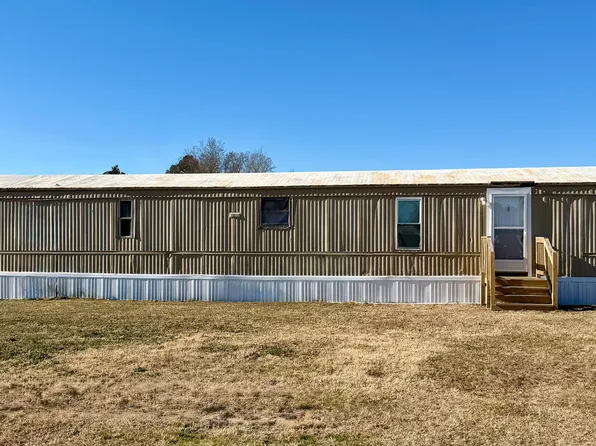 1402 Chicopee Rd, Benson, NC