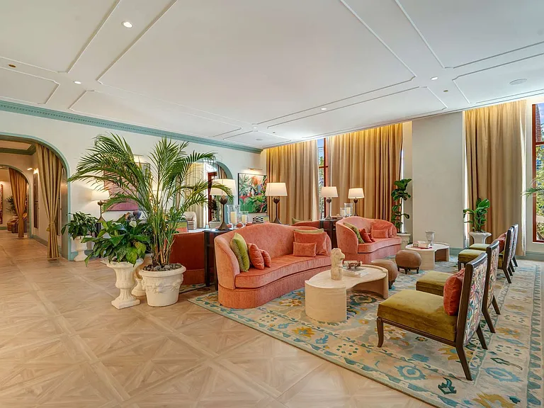 Building's Lounge