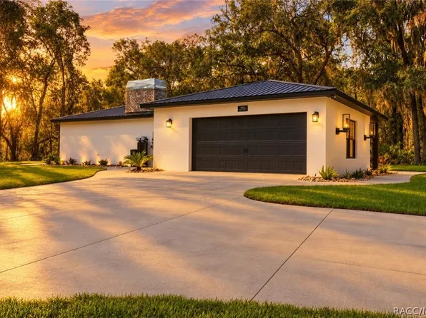 9174 N China Pink Way, Crystal River, FL 34428