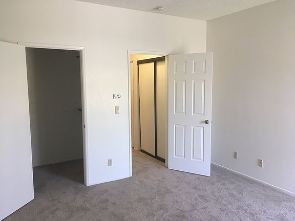 4th image of 39865 Cedar Blvd Unit 330