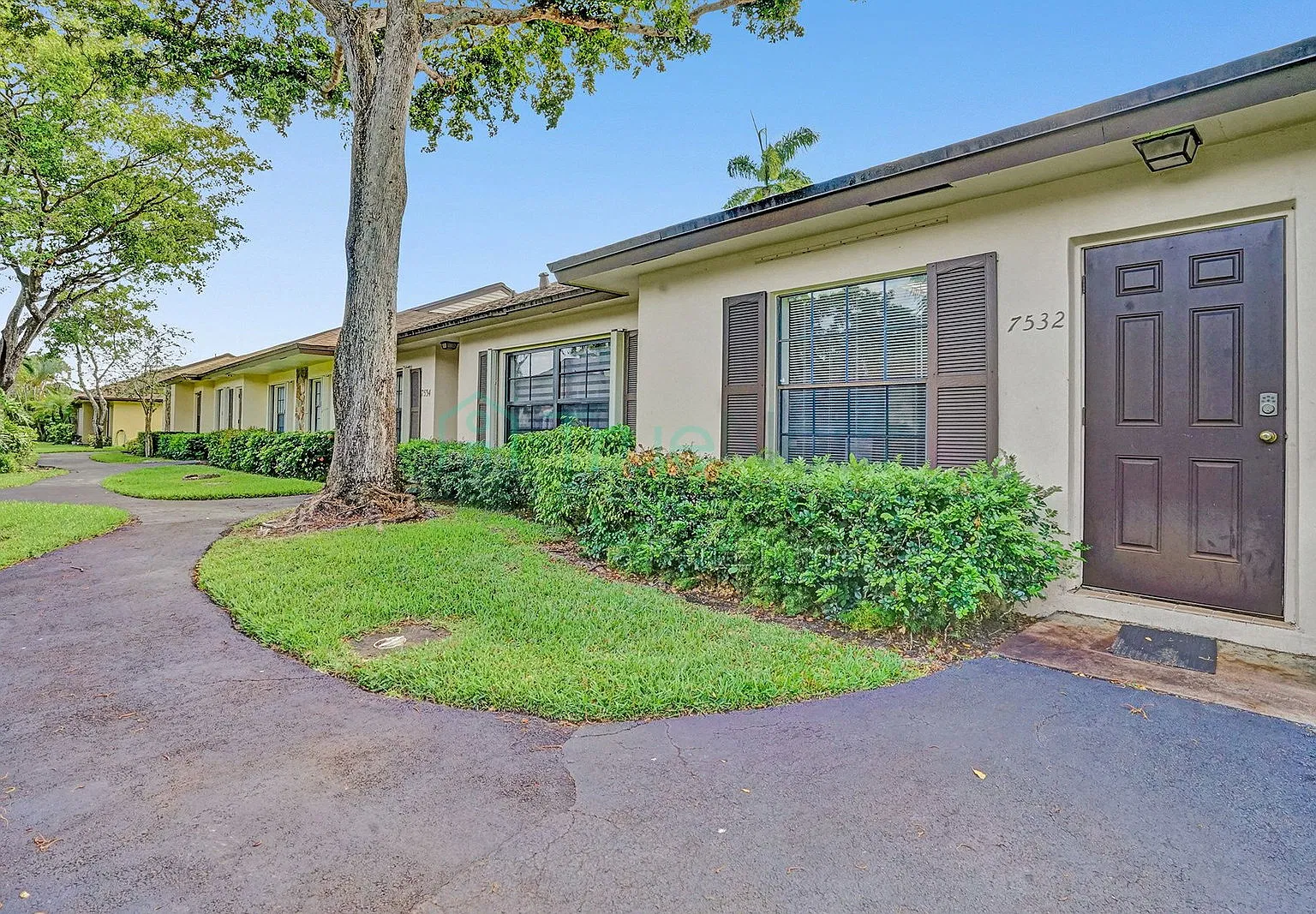 3 bed, 2.0 bath, 1480 sqft, $2,900 — Photo 4