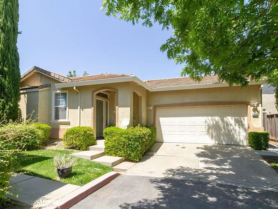 1st image of 3433 Duckhorn Dr