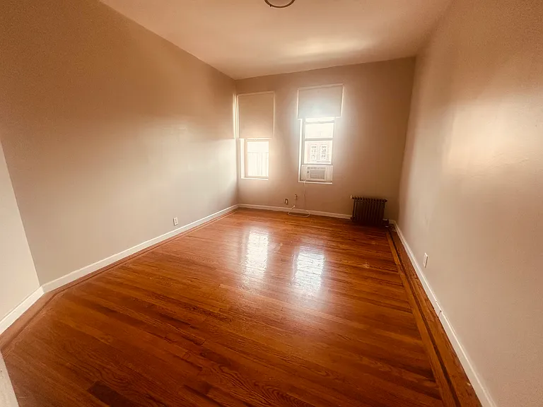 16810 Crocheron Ave #3A — Photo 4