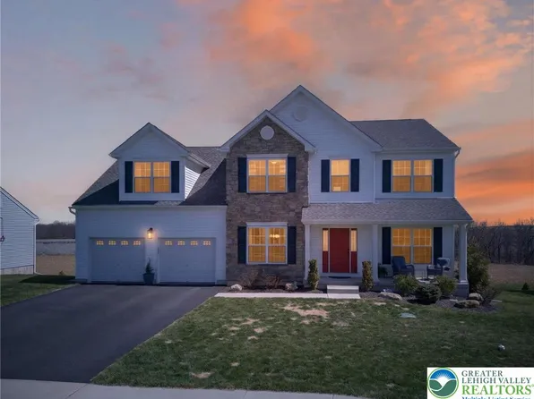 5053 Lilac Dr, Schnecksville, PA 18078