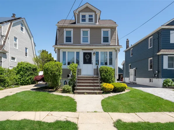 19 Garden Street, Valley Stream, NY 11581