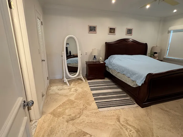 1000 Lowry St #7E — Photo 3