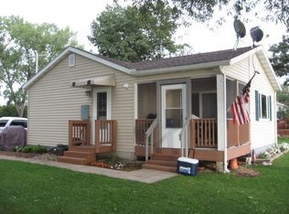 W9773 Breezy Point Rd, Fox Lake, WI 53933