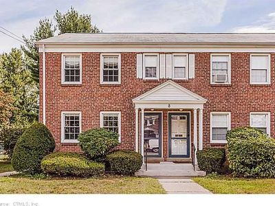 8 Pleasant Street #A, West Hartford, CT, 06107