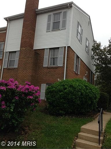 1st image of 945 Park Ave