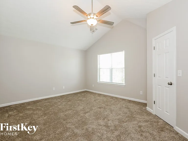 7008 Setters Way — Photo 7