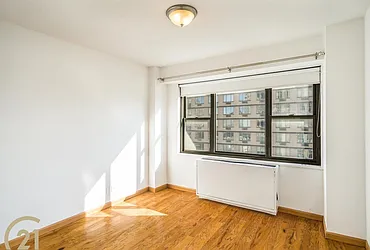 Rented by Century 21 Metropolitan