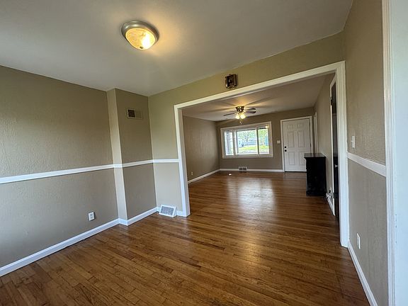 Dining/Living room