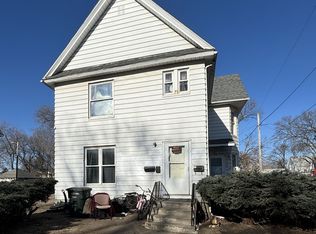 227 Independence Ave #1, Waterloo, IA 50703