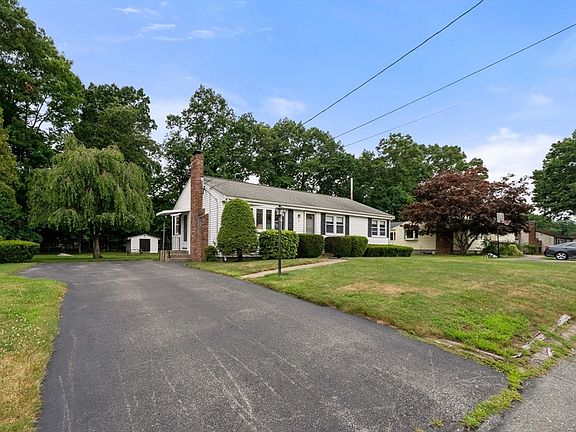 2nd image of 16 Davis Rd