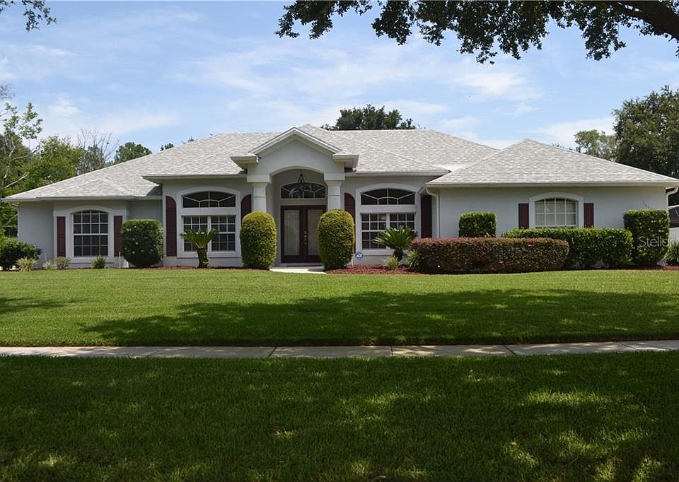 1st image of 16443 Magnolia Bluff Dr