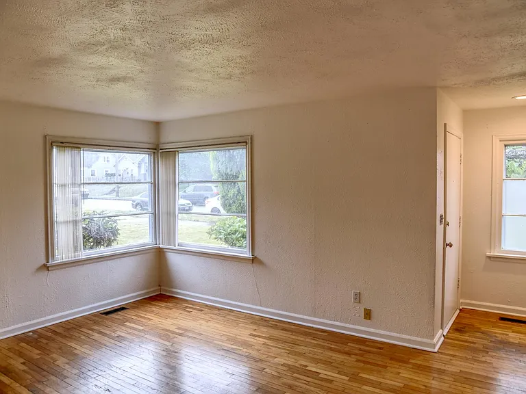 1507 S Prospect St — Photo 4