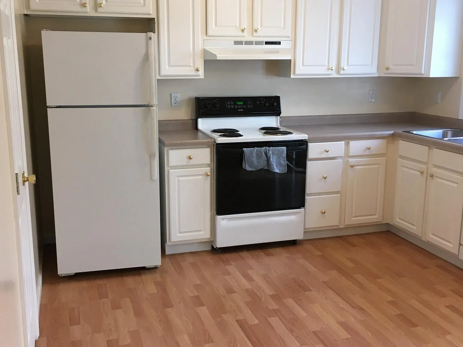 2 bed, 2.5 bath, 1116 sqft, $1,400 — Photo 4