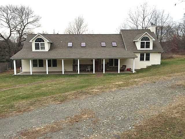 2nd image of 105 College Ln