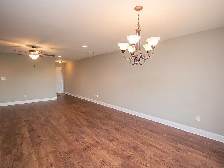 25267 Everblake Dr — Photo 11
