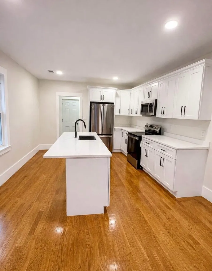 4 bed, 2471 sqft, $3,800 — Photo 3