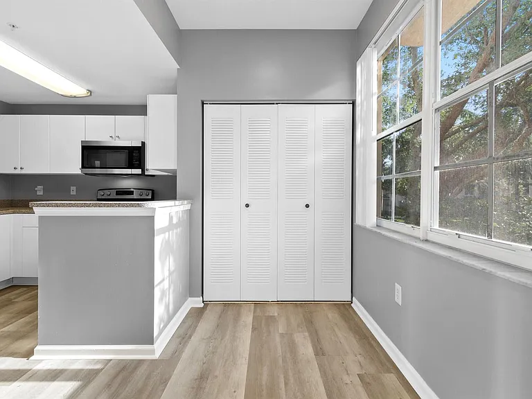 4822 Chancellor Dr #20 — Photo 7