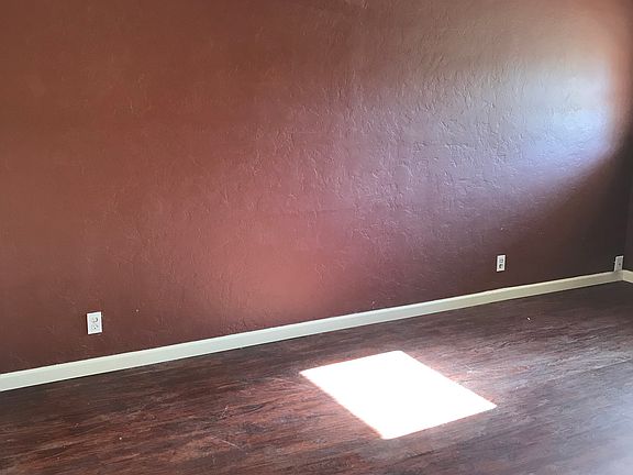4th image of 222 S 197 East Ave