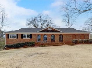 105 Robin Ln, Griffin, GA 30224