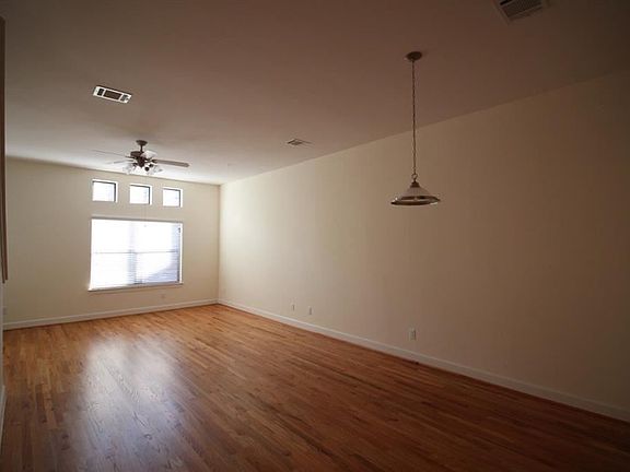 4th image of 2710 Hullsmith Dr APT 1003