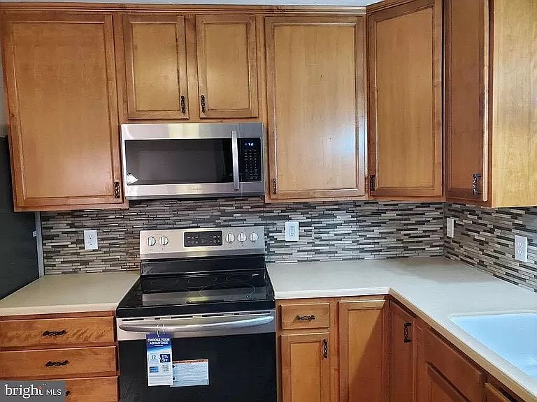 1st image of 309 Mews Ct